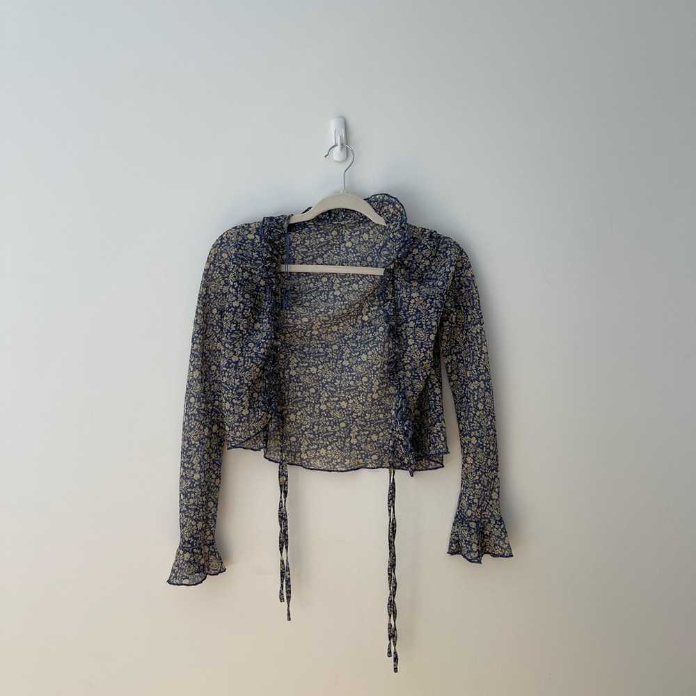 Sunday Soho Floral Blouse, Ties in Front